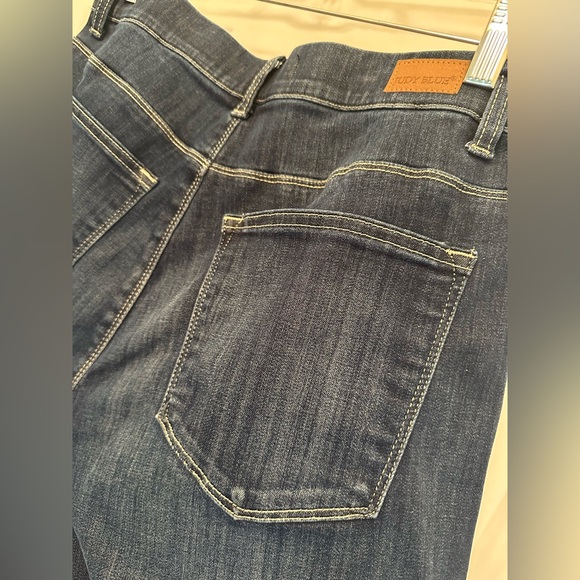 Judy Blue Los Angeles Pull-On Denim Shorts – 1XL Stretch Cuffed Dark Wash - Picture 6 of 9